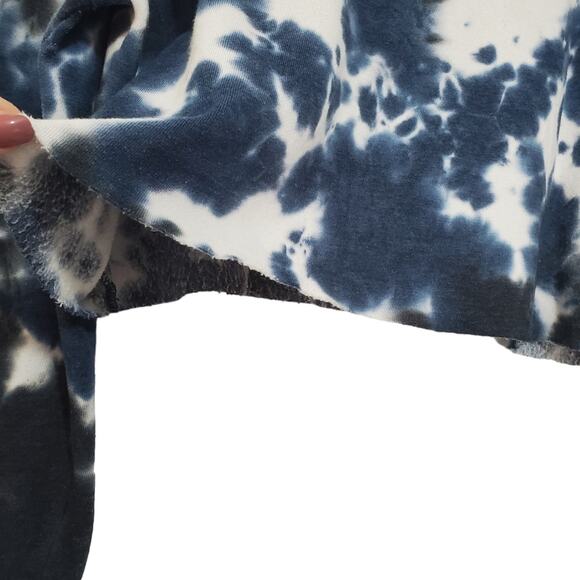 Colsie | Soft and Cozy Tie Dye Crop Raw Hem Sweatshirt - Picture 5 of 8